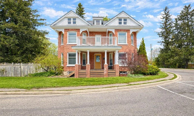 3212 Roseville Road