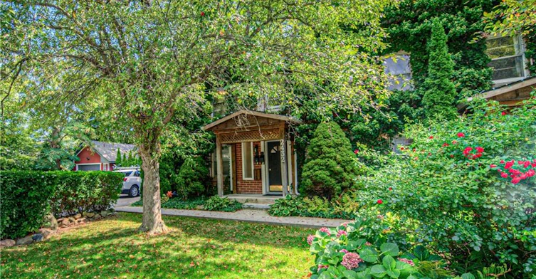 2-2432 First Street, Burlington, ON, L7R 1C6 - 2