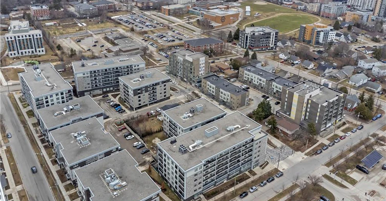 G603-275 Larch Street, Waterloo, ON, N2L 3R2 - 23