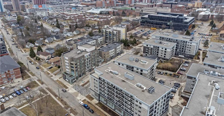 G603-275 Larch Street, Waterloo, ON, N2L 3R2 - 30