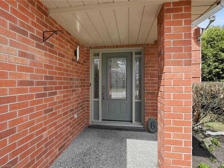 6 Woodcroft Crescent, Hamilton, ON, L8B 0H1 - 3