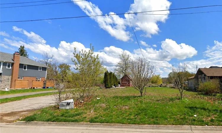 88 Creanona Boulevard