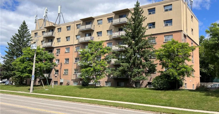 503-283 Fairway Road N, Kitchener, ON, N2A 2P1