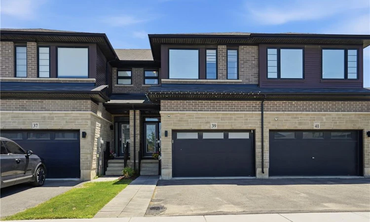 39 Bellhouse Avenue