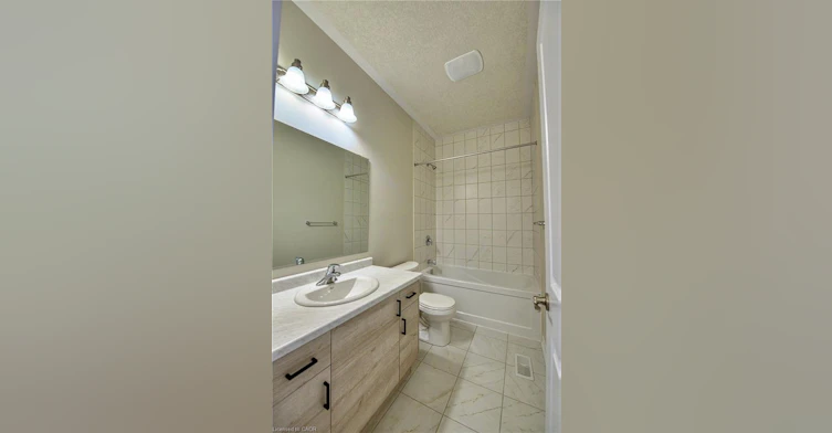 58-261 Woodbine Avenue, Kitchener, ON, N2R 0S7 - 25