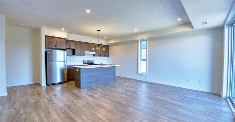 58-261 Woodbine Avenue, Kitchener, ON, N2R 0S7 - 9