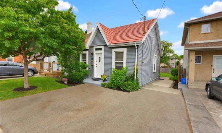 349 John Street