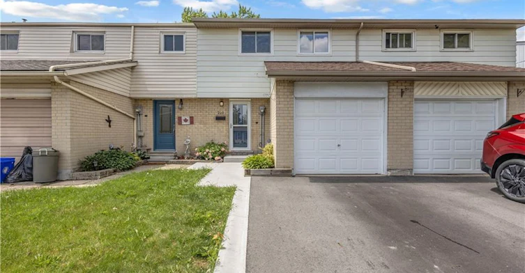 210 Golden Orchard Drive, Hamilton, ON, L9C 6J7