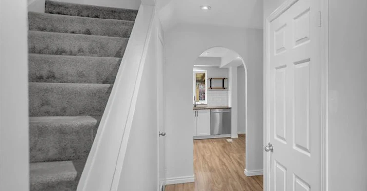 210 Golden Orchard Drive, Hamilton, ON, L9C 6J7 - 4