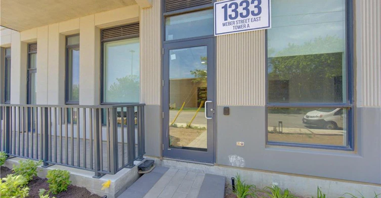 211-1333 Weber Street E, Kitchener, ON, N2A 1C2 - 2