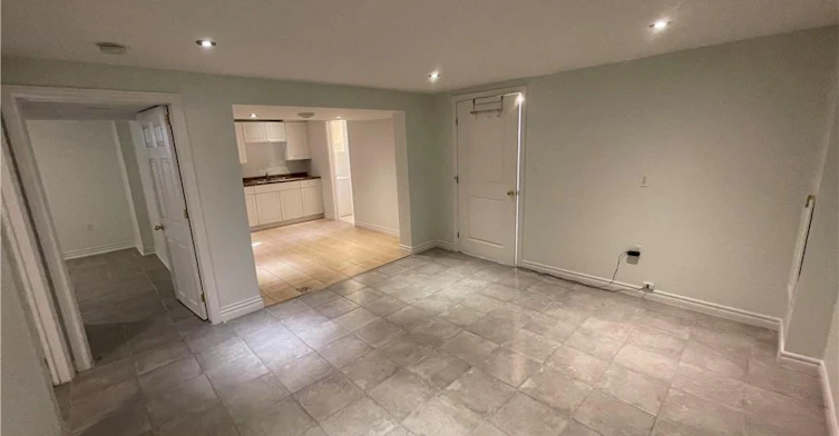 Lower-26 Stewart Avenue, Thorold, ON, L2V 2W7 - 16
