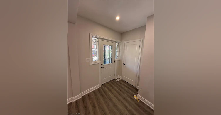 Main-187 Stirton Street, Hamilton, ON, L8L 6G7 - 4