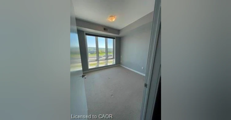 401-520 North Service Road, Grimsby, ON, L3M 0C9 - 2