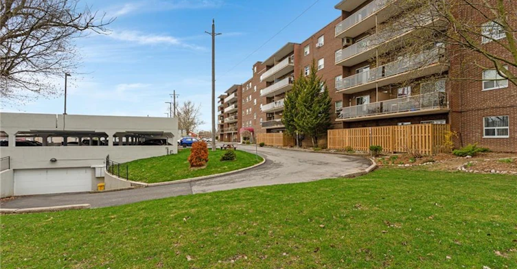 114-793 Colborne Street, Brantford, ON, N3S 7J3 - 32