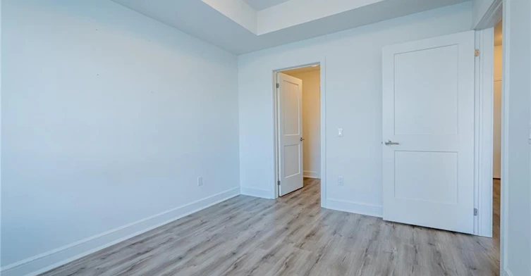 610-243 Northfield Drive E, Waterloo, ON, N2K 0H2 - 15