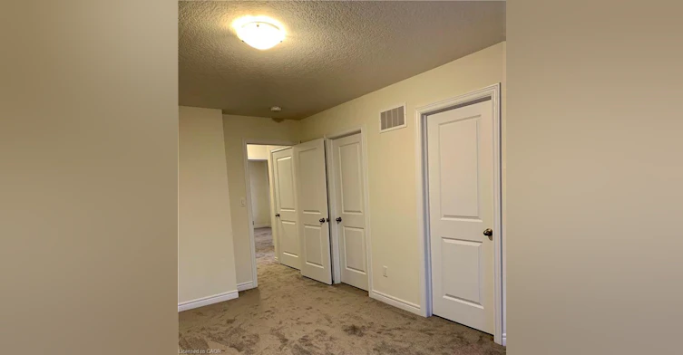 4 Foothills Lane, Hamilton, ON, L8E 0K1 - 5