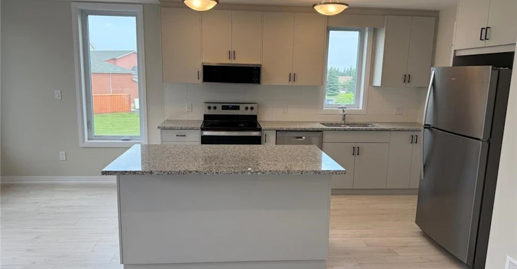 B038-525 Erinbrook Drive, Kitchener, ON, N2E 0L4 - 6