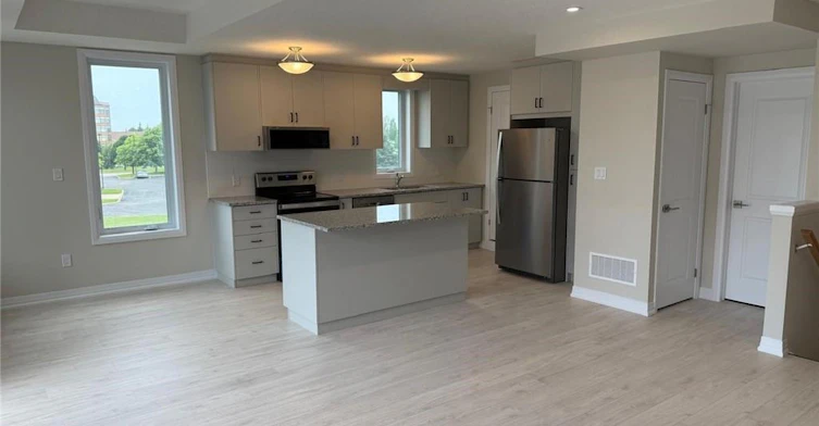 B038-525 Erinbrook Drive, Kitchener, ON, N2E 0L4 - 7