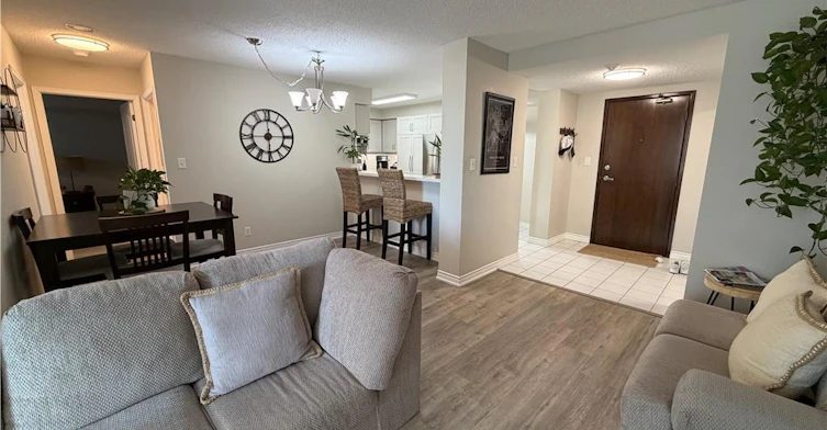 711-1276 Maple Crossing Boulevard, Burlington, ON, L7S 2J9 - 2