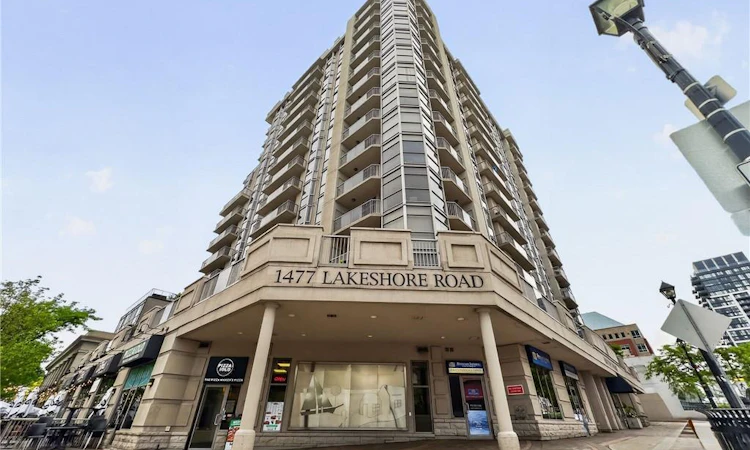 202-1477 Lakeshore Road