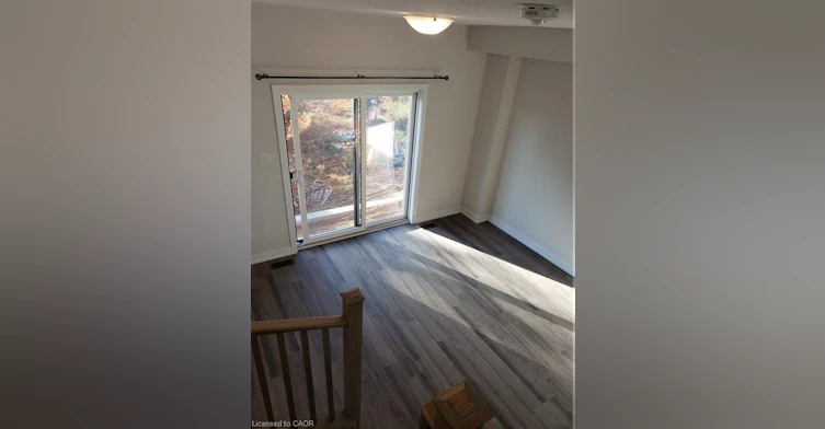 15 Mulhollard Lane, Hamilton, ON, L9G 3K9 - 6