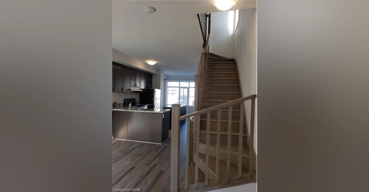 15 Mulhollard Lane, Hamilton, ON, L9G 3K9 - 8