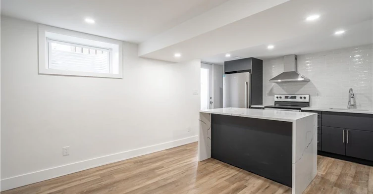 2-19 Munn Street, Hamilton, ON, L8V 1J8 - 2