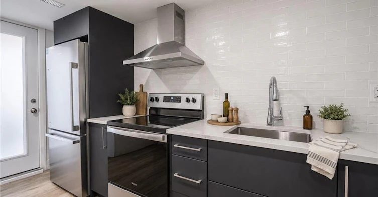 2-19 Munn Street, Hamilton, ON, L8V 1J8 - 3