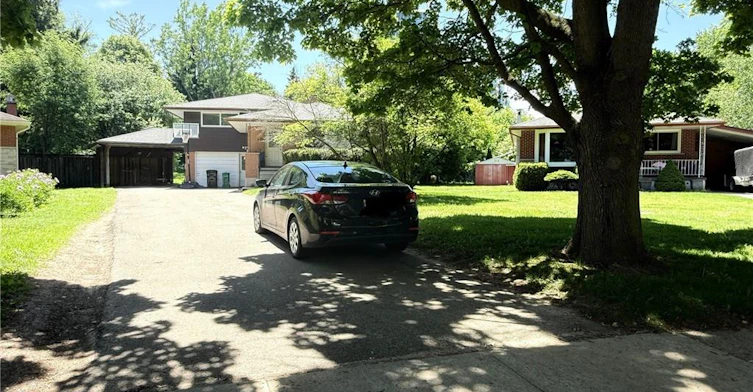 20 Cardill Crescent, Waterloo, ON, N2L 3Y6 - 4
