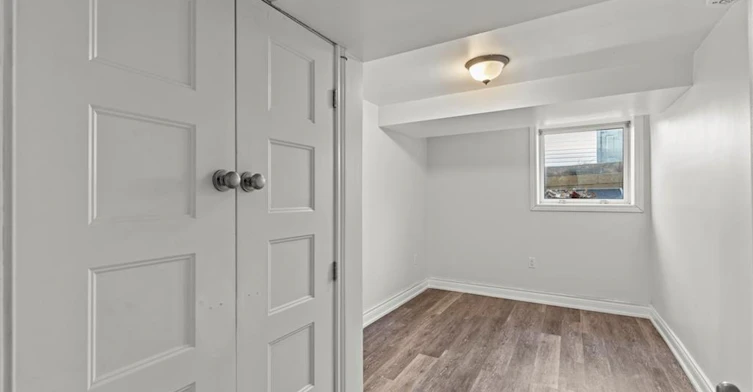 Lower-14 Westmount Avenue, Thorold, ON, L2V 2W1 - 15