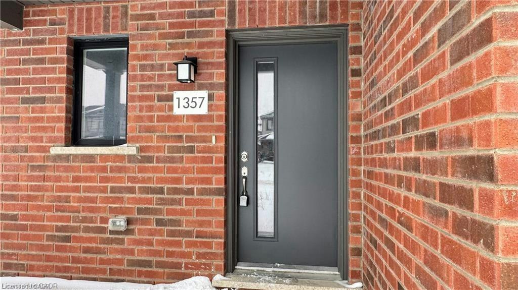 1357 Michael Circle, London, ON, N5V 0B8 - 2