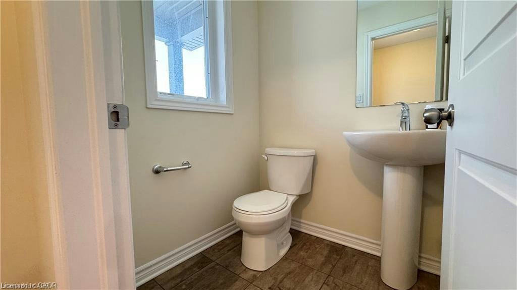 1357 Michael Circle, London, ON, N5V 0B8 - 4