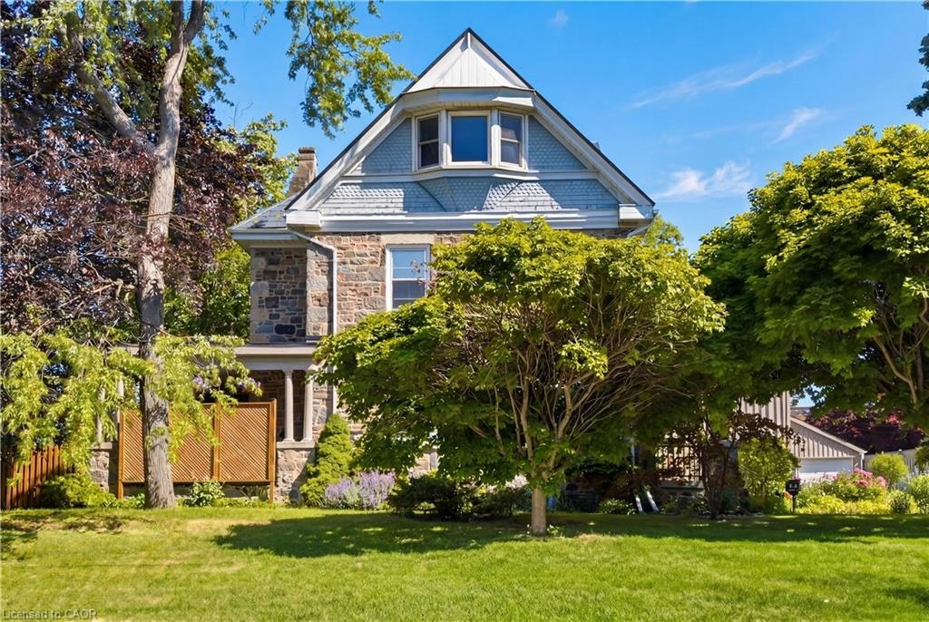 54 Bruce Street, Cambridge, ON, N1R 2E3