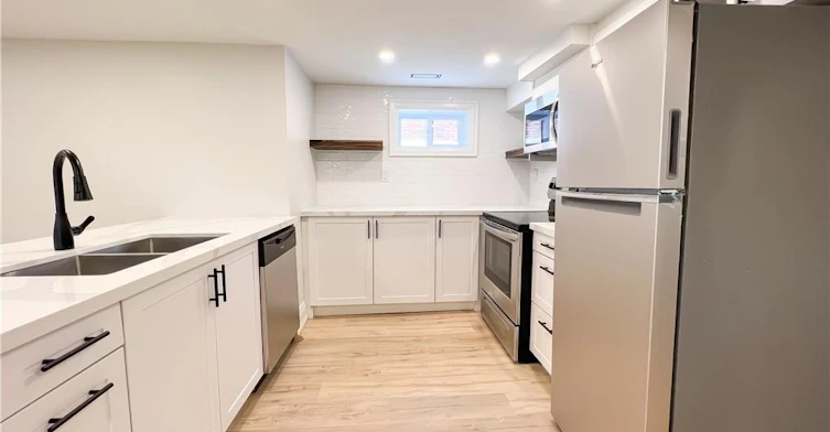 2-447 East 13th Street, Hamilton, ON, L9A 4A5 - 2