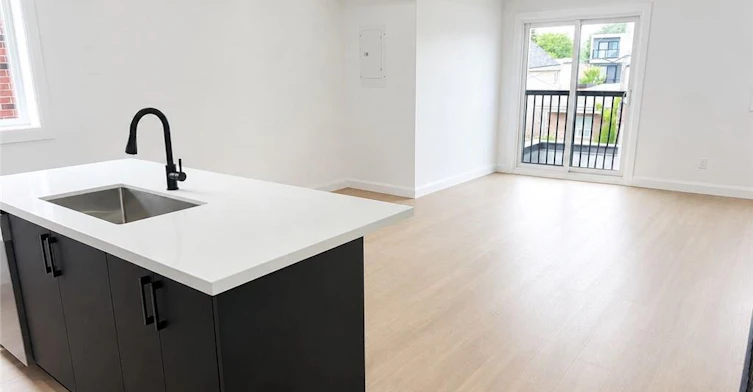 5-17 White Avenue, Toronto, ON, M1C 1P1 - 4