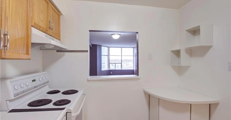 606-1270 Maple Crossing, Burlington, ON, L7S 2J3 - 8