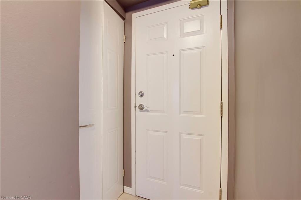 606-1270 Maple Crossing, Burlington, ON, L7S 2J3 - 2