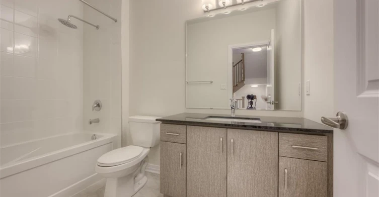 104 Settlers Road E, Oakville, ON, L6H 7W5 - 21