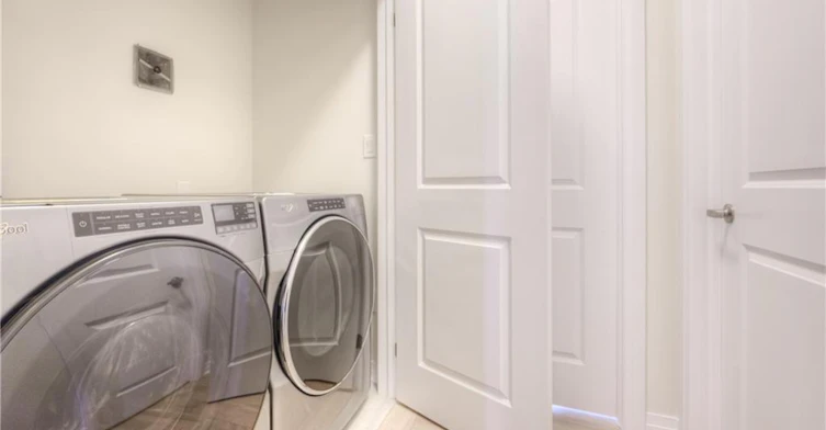 104 Settlers Road E, Oakville, ON, L6H 7W5 - 22