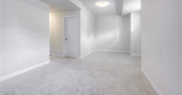 104 Settlers Road E, Oakville, ON, L6H 7W5 - 40