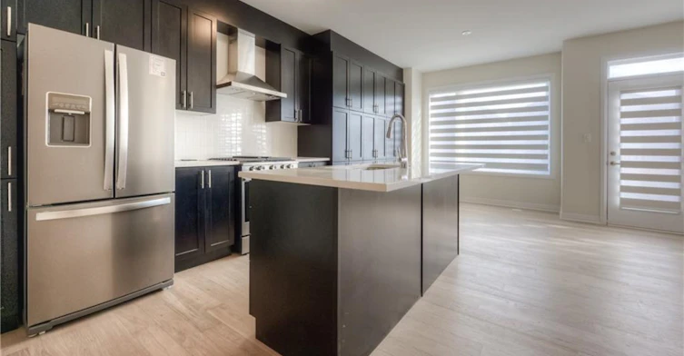 104 Settlers Road E, Oakville, ON, L6H 7W5 - 6