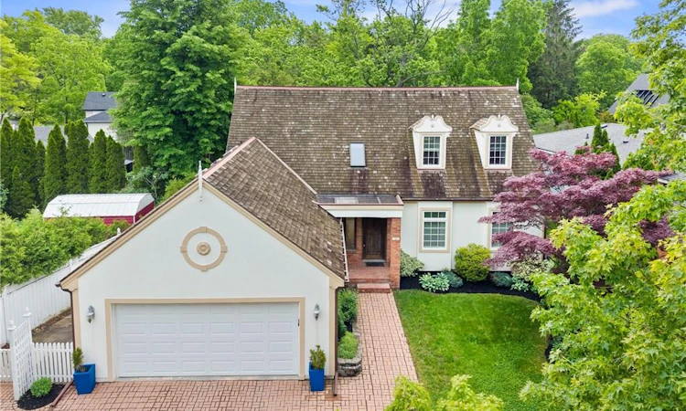 27 Oak Drive
