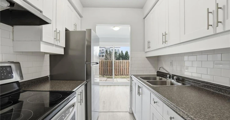 7-125 Limeridge Road W, Hamilton, ON, L9C 2V3