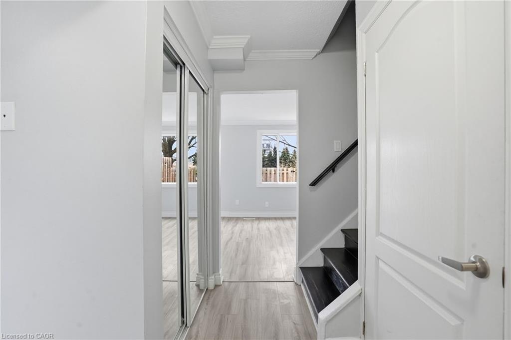 7-125 Limeridge Road W, Hamilton, ON, L9C 2V3 - 9