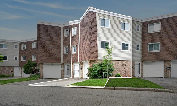 66-60 Elmsdale Drive
