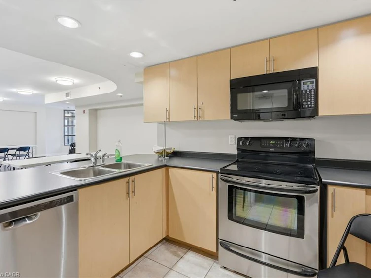 226-3060 Rotary Way, Burlington, ON, L7M 0G9 - 35