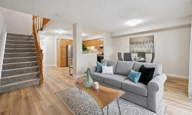 44-124 Gosling Gardens