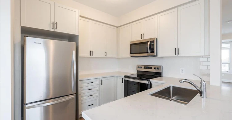 119-1585 Rose Way, Milton, ON, L9E 1N4 - 9