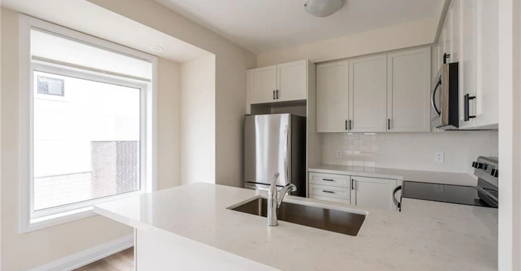 119-1585 Rose Way, Milton, ON, L9E 1N4 - 10
