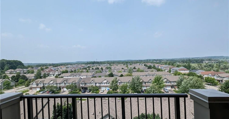 710-778 Laurelwood Drive, Waterloo, ON, N2V 0G3